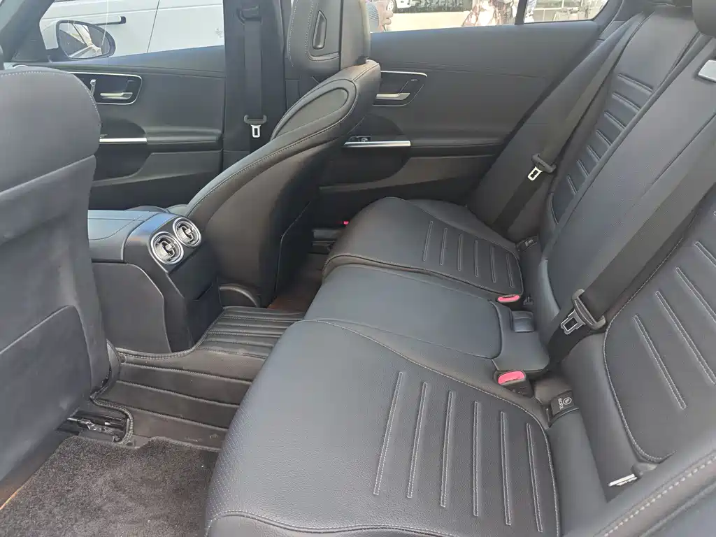 Mercedes-Benz Mercedes-Benz C-Class 2023 Model Year Facelift C 260 L Sport Edition 2023 - thumbnail 9
