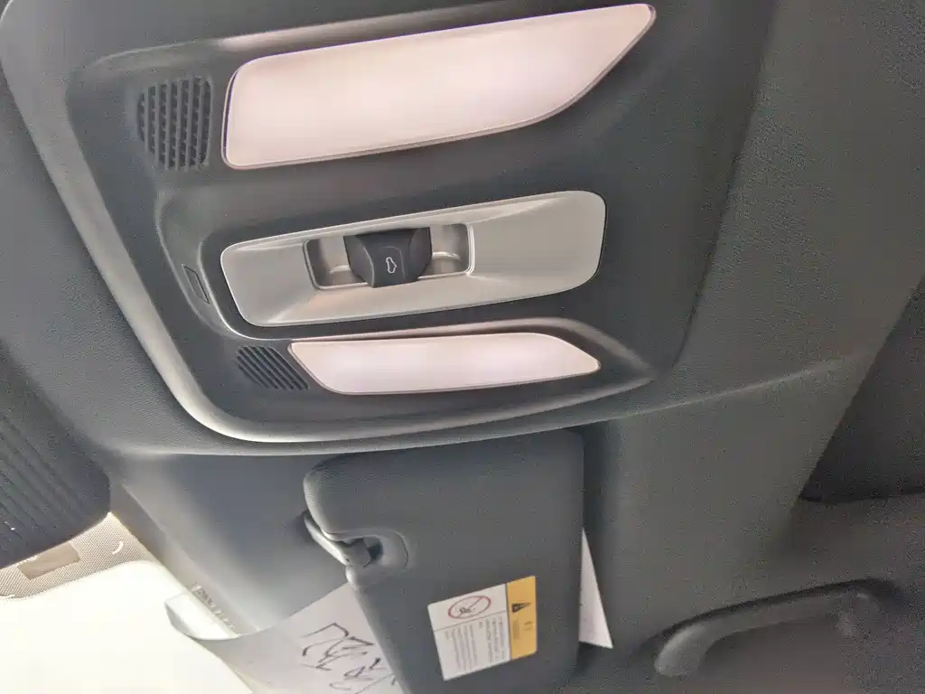 Changan Changan UNI-V 2022 2.0T Swift Edition 2022 - thumbnail 8