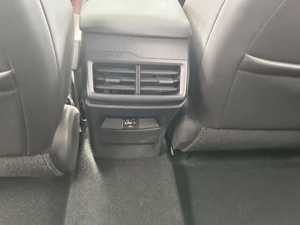 Changan Changan UNI-V 2022 2.0T Swift Edition 2022 - thumbnail 13