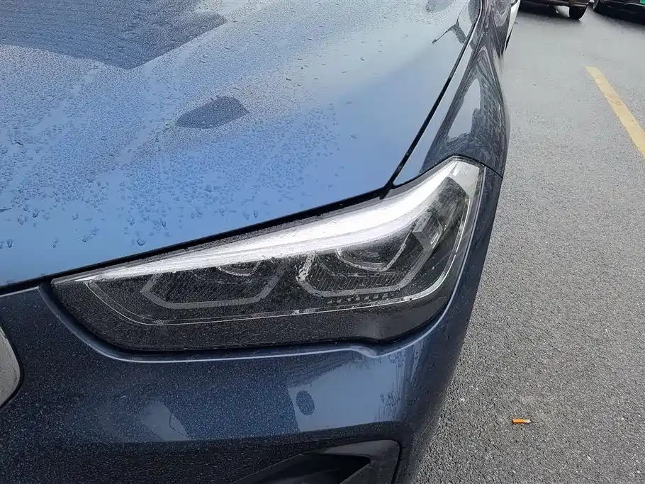 BMW BMW X1 2022 sDrive25Li Leading Edition 2023 - thumbnail 5