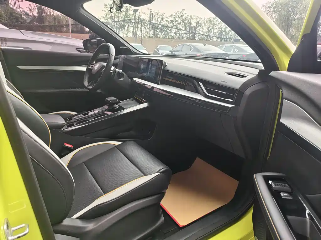 MG (Morris Garages) MG5 Scorpio 2022 1.5T Trophy Sport Luxury Edition 2022 - thumbnail 6