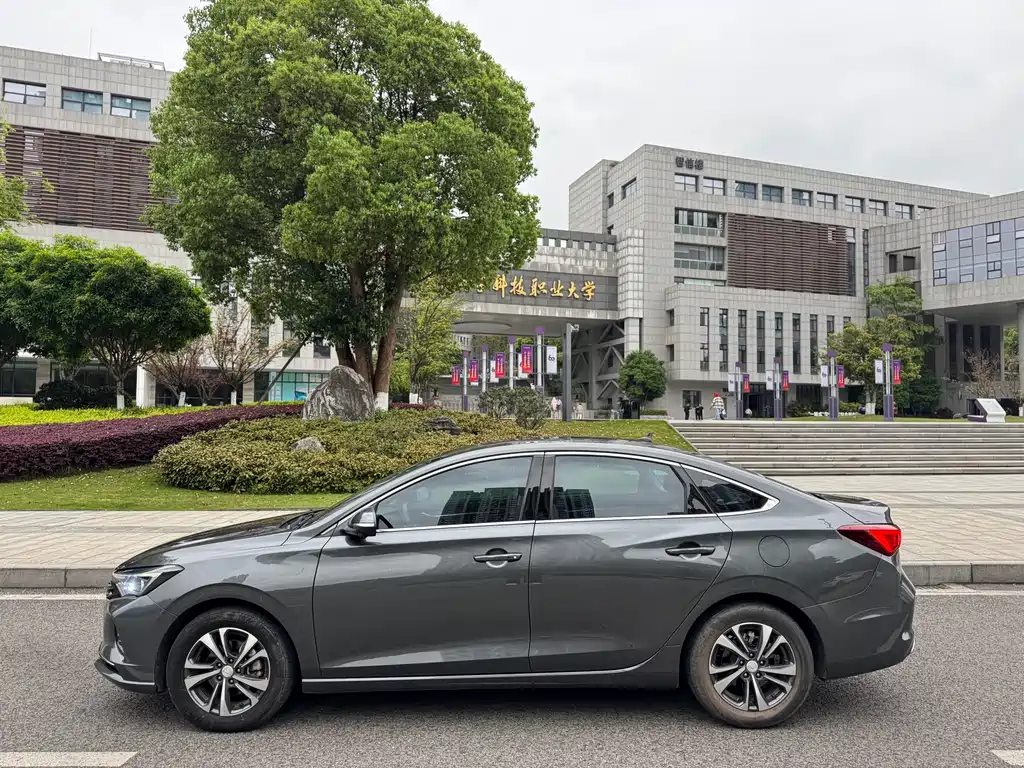 Changan Yi Dong 2022 PLUS Blue Whale NE 1.4T GDI DCT Premium Edition 2022 - thumbnail 9
