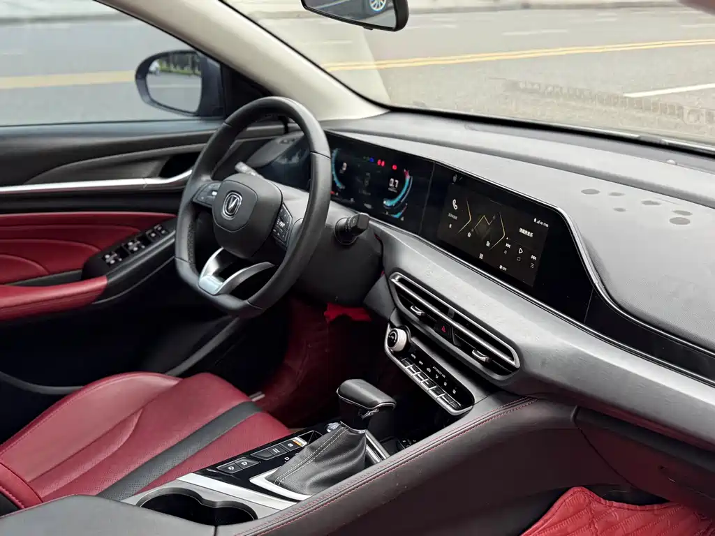 Changan Yi Dong 2022 PLUS Blue Whale NE 1.4T GDI DCT Premium Edition 2022 - thumbnail 16