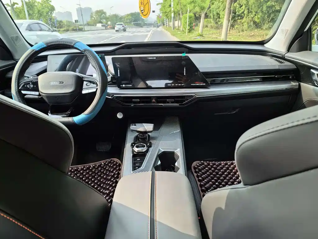 Changan Oushang Changan Oushang Z6 2022 Blue Whale 1.5T DCT Smart Enjoy Edition 2023 - thumbnail 4