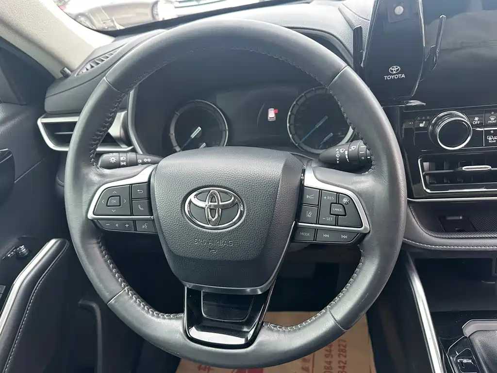 Toyota 汉兰达 2022款 双擎 2.5L 四驱尊贵版 7座 2022 - thumbnail 5