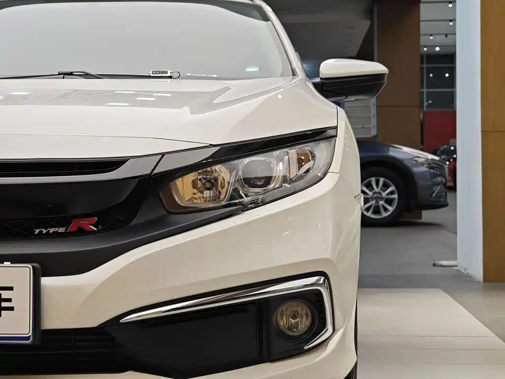 Honda Honda Civic 2019 220TURBO CVT Sport Edition China V 2020 - thumbnail 2