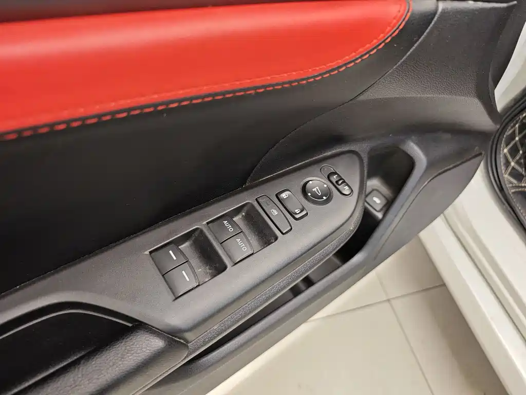 Honda Honda Civic 2019 220TURBO CVT Sport Edition China V 2020 - thumbnail 9