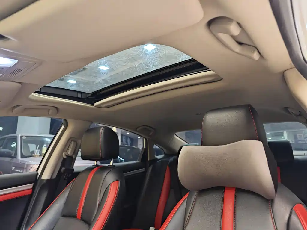 Honda Honda Civic 2019 220TURBO CVT Sport Edition China V 2020 - thumbnail 12