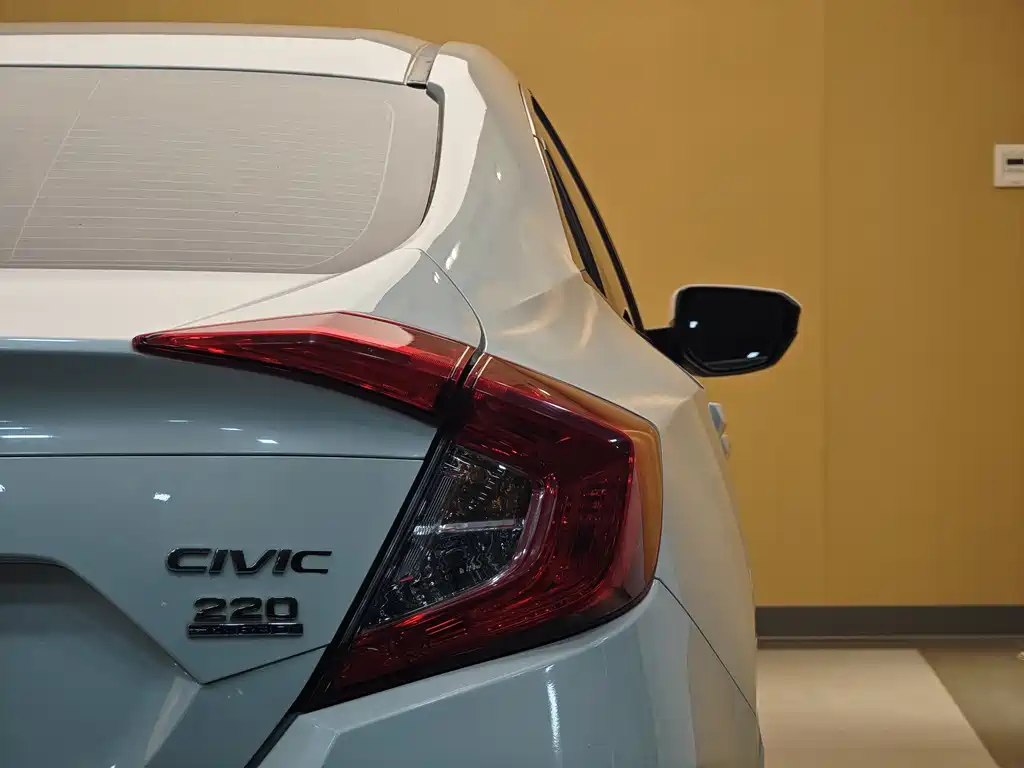 Honda Honda Civic 2019 220TURBO CVT Sport Edition China V 2020 - thumbnail 25