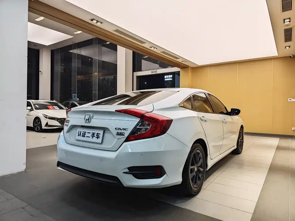 Honda Honda Civic 2019 220TURBO CVT Sport Edition China V 2020 - thumbnail 28