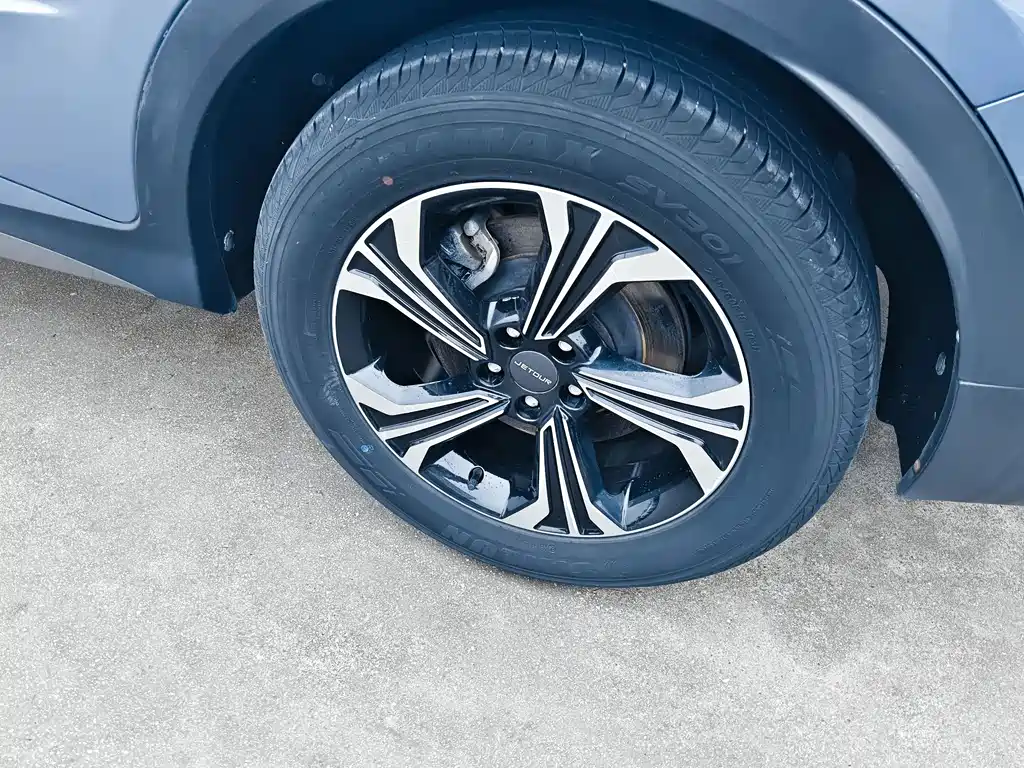 Jetour Jetour X70S 2022 1.5T DCT Active Edition 7-seater 2022 - thumbnail 14