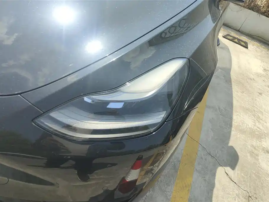 Tesla Model Y 2022 RWD 2022 - thumbnail 5