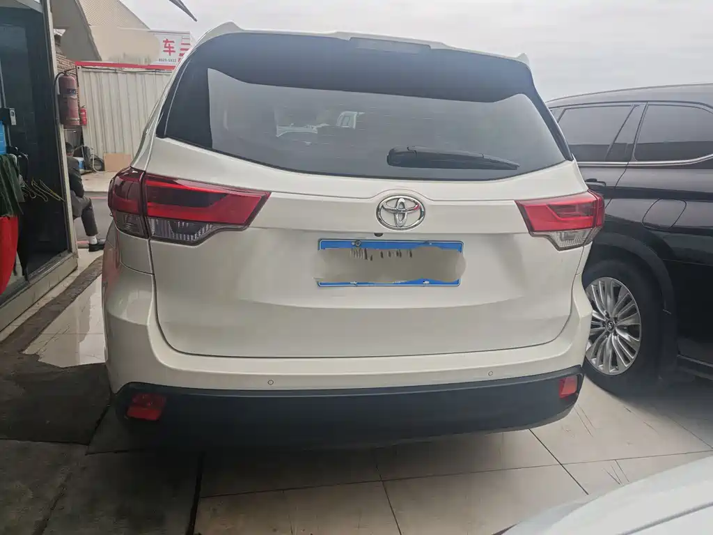 Toyota Highlander 2018 2.0T AWD Luxury 7-seater VI 2020 - thumbnail 4