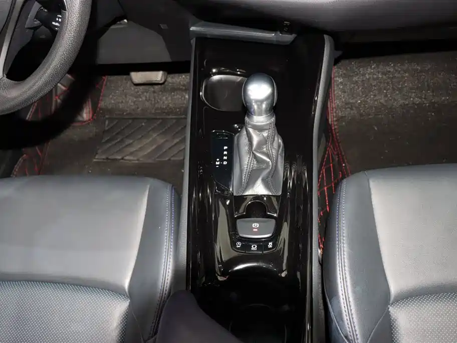 Toyota Toyota C-HR 2020 2.0L Leading Edition 2021 - thumbnail 14