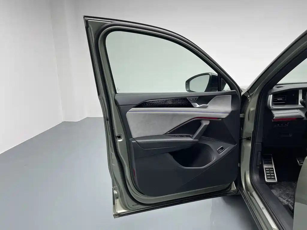 Volkswagen Tayron 2025 Tayron L 380TSI 4WD Luxury Easy Package 2025 - thumbnail 7