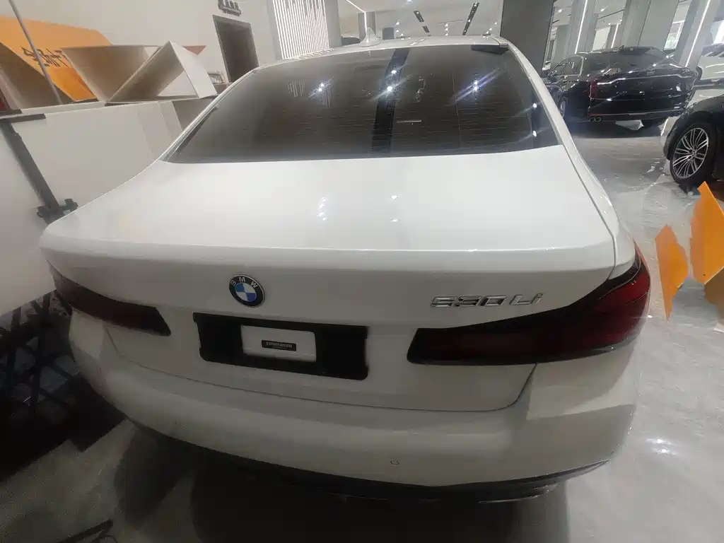 BMW BMW 5 Series 2021 530Li Leading Model M Sport Package 2021 - thumbnail 4