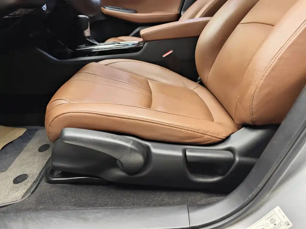 Honda Honda Lingpai 2019 180Turbo CVT Flagship Edition China VI 2020 - thumbnail 10