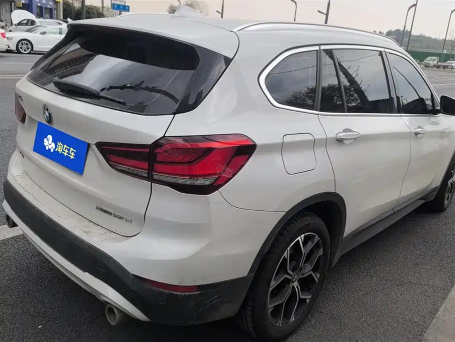 BMW BMW X1 2021 Facelift sDrive25Li Leading Edition 2021 - thumbnail 3