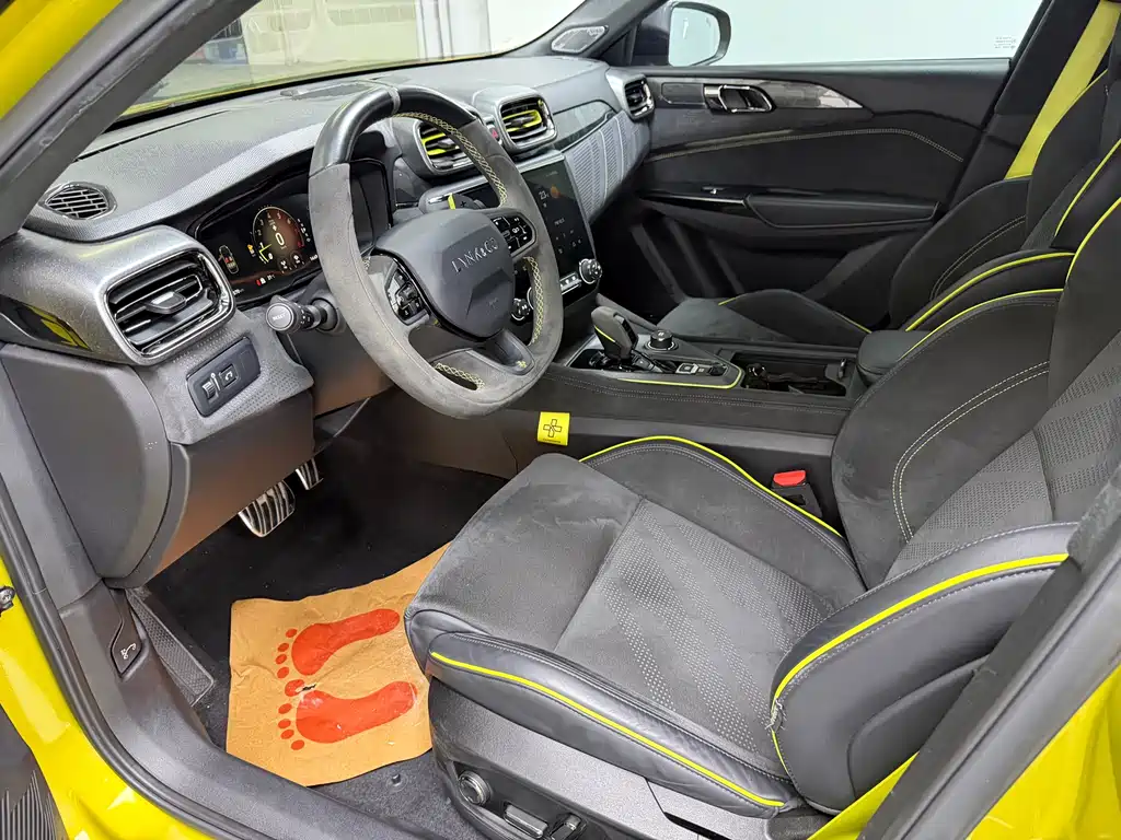 Lynk & Co Lynk & Co 03 2022 Model 03+ 2.0TD Automatic Performance Package 2021 - thumbnail 7