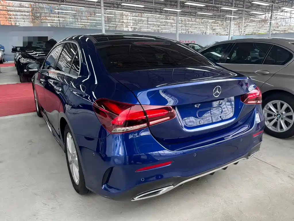 Mercedes-Benz Mercedes-Benz A-Class 2021 A 200 L Sport Sedan Fashion Edition 2022 - thumbnail 10