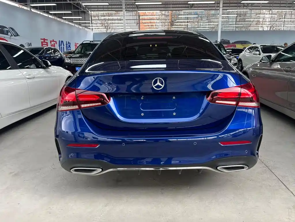 Mercedes-Benz Mercedes-Benz A-Class 2021 A 200 L Sport Sedan Fashion Edition 2022 - thumbnail 11