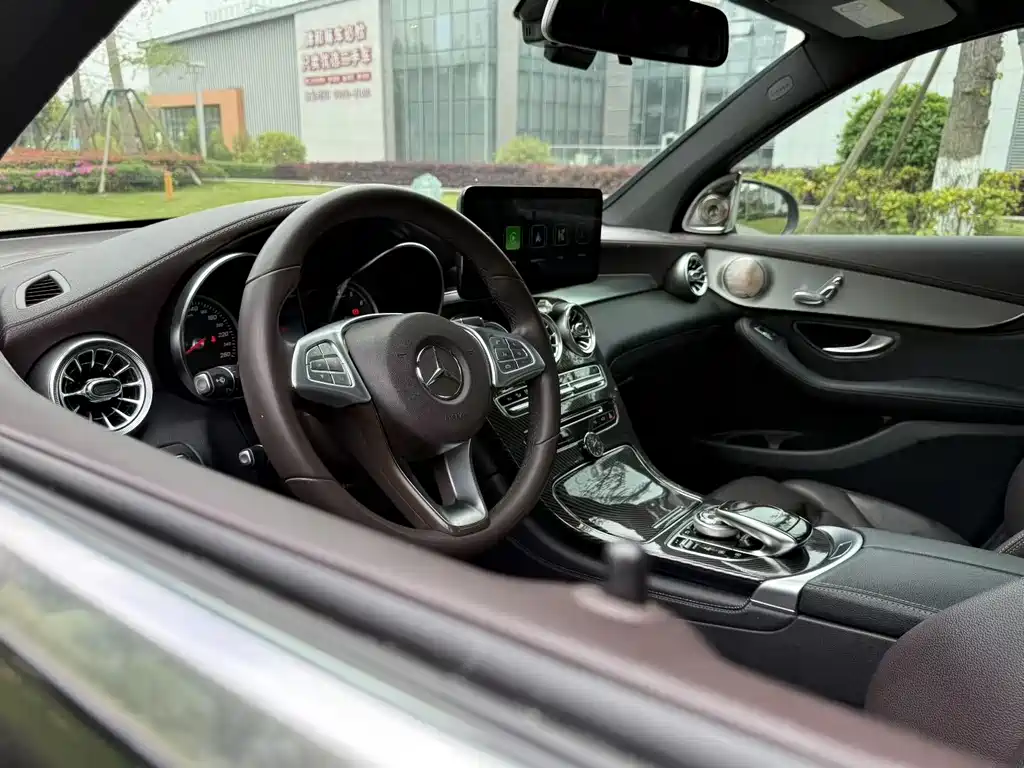 Mercedes-Benz Mercedes-Benz GLC 2016 GLC 200 4MATIC 2016 - thumbnail 4