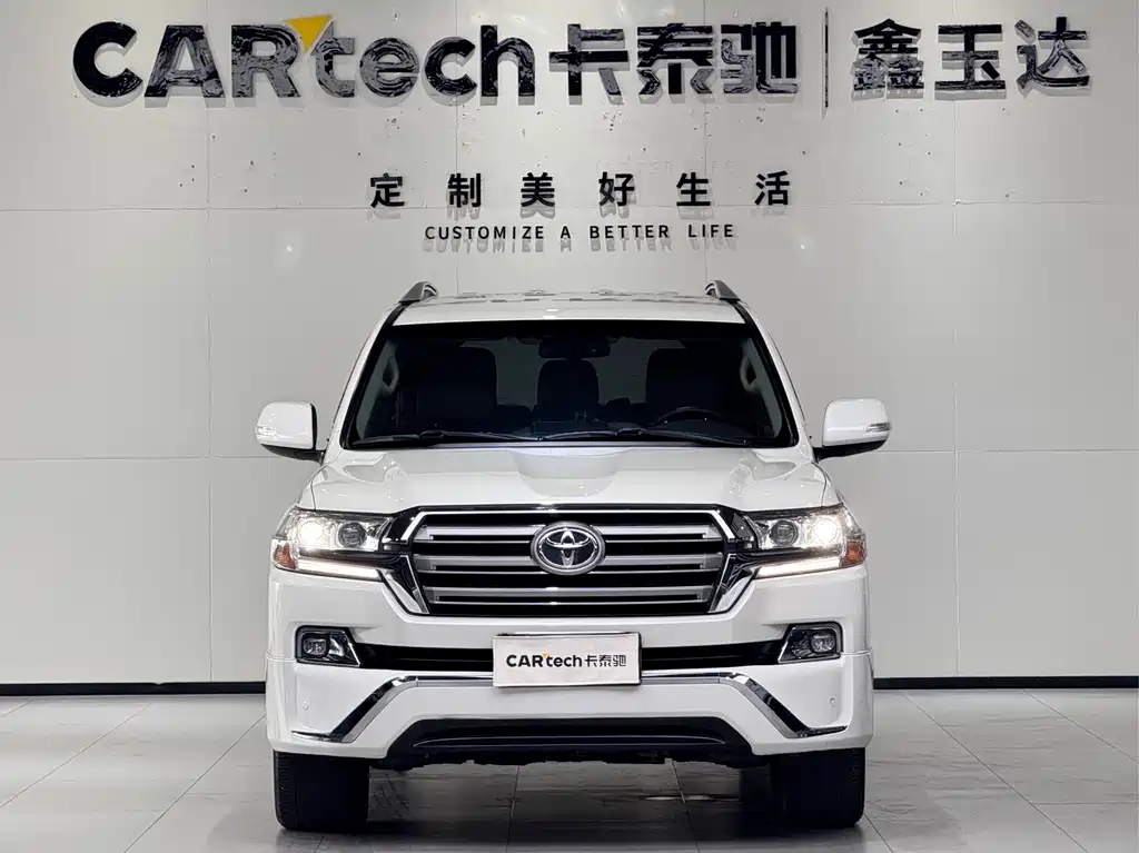 Toyota Land Cruiser 2018 5.7L EX-R Middle East Version 2018 - thumbnail 2