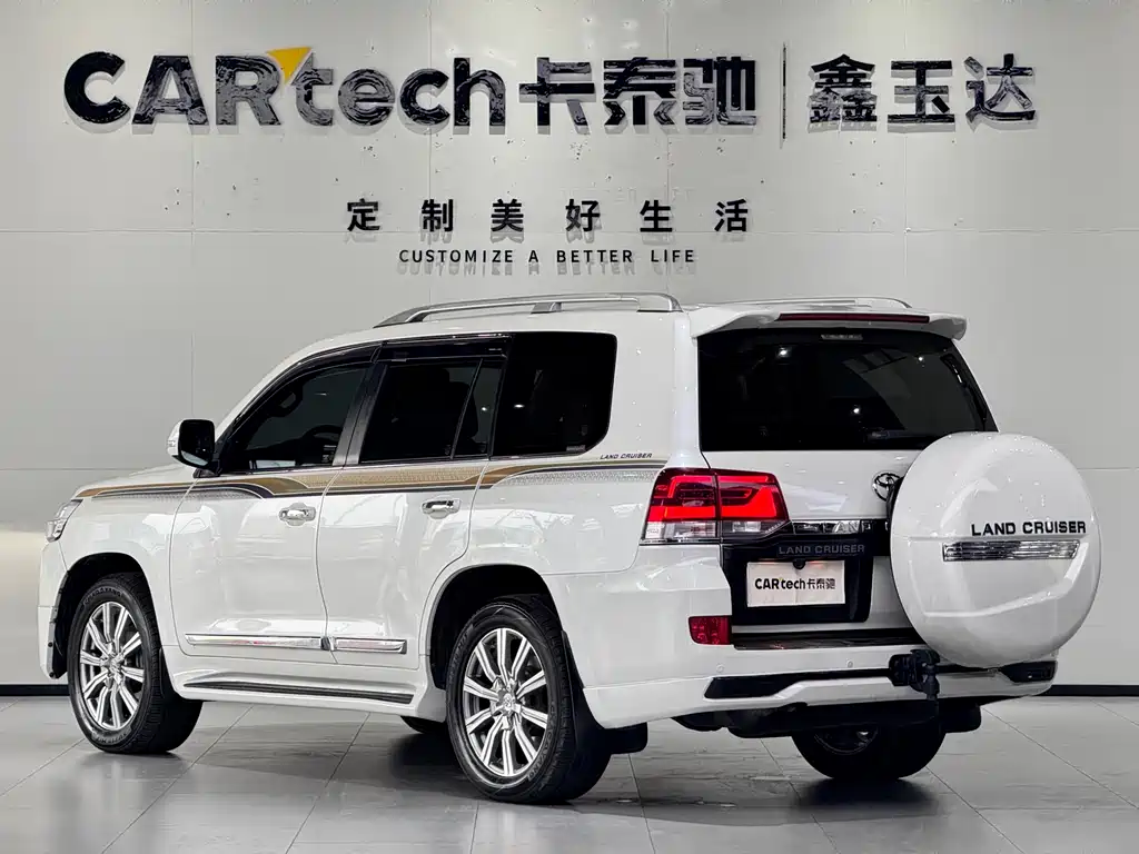 Toyota Land Cruiser 2018 5.7L EX-R Middle East Version 2018 - thumbnail 7
