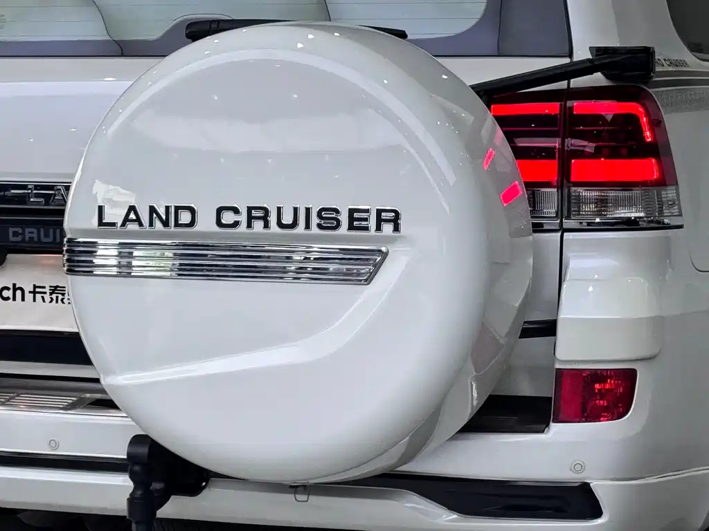 Toyota Land Cruiser 2018 5.7L EX-R Middle East Version 2018 - thumbnail 14