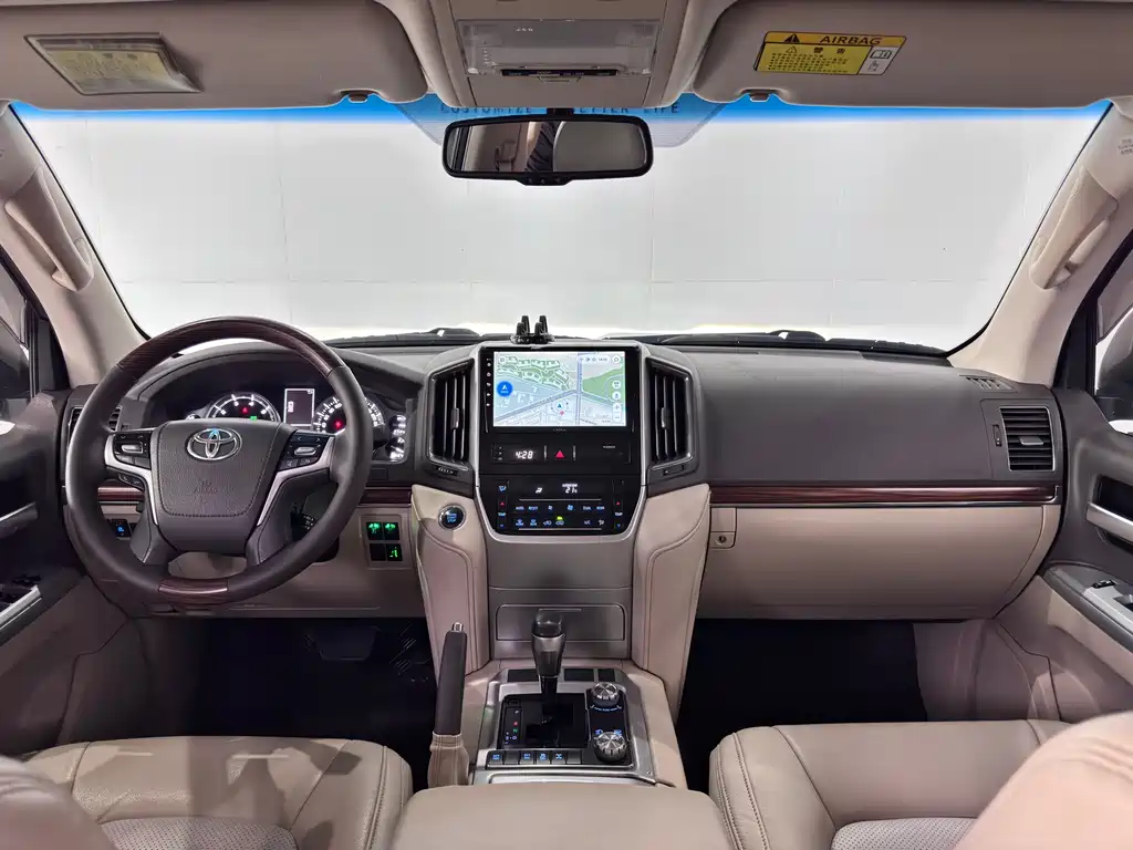 Toyota Land Cruiser 2018 5.7L EX-R Middle East Version 2018 - thumbnail 29