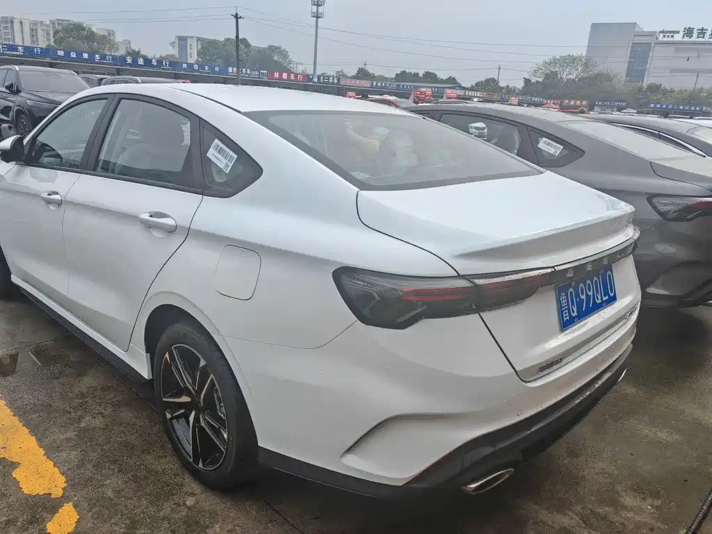 Geely Auto Binyue L 1.5TD DCT Star Diamond 2025 2026 - thumbnail 9
