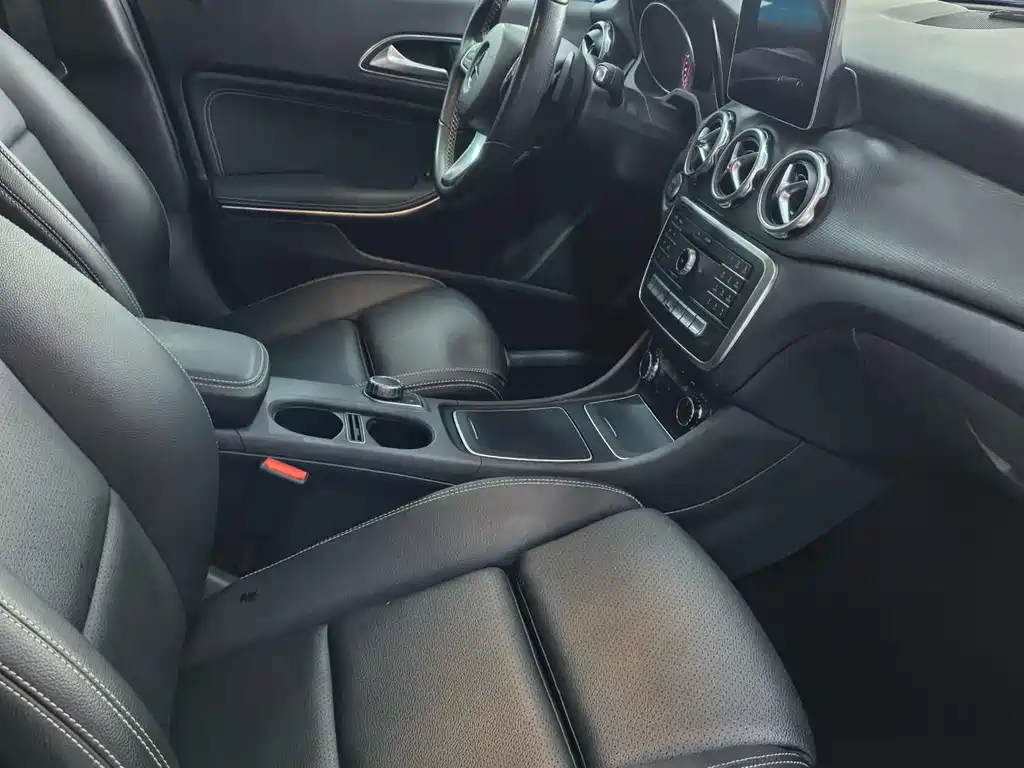 Mercedes-Benz Mercedes-Benz GLA 2017 GLA 200动感型 2017 - thumbnail 6