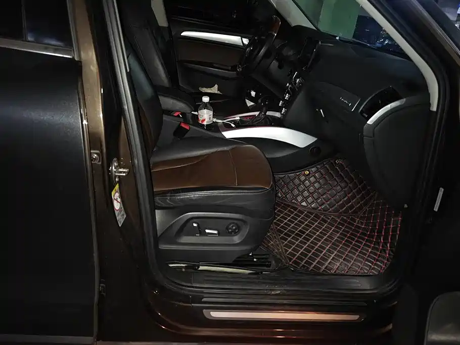 Audi Audi Q5 2017 40 TFSI Technology Edition 2016 - thumbnail 8