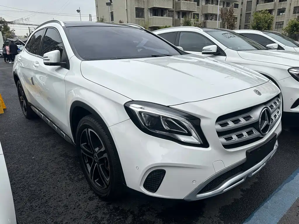 Mercedes-Benz Mercedes-Benz GLA 2018 GLA 200 Style 2019 - thumbnail 3