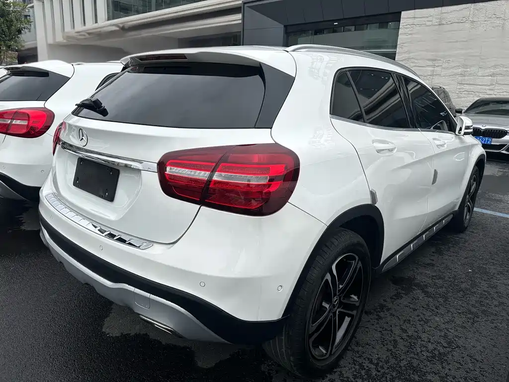 Mercedes-Benz Mercedes-Benz GLA 2018 GLA 200 Style 2019 - thumbnail 4