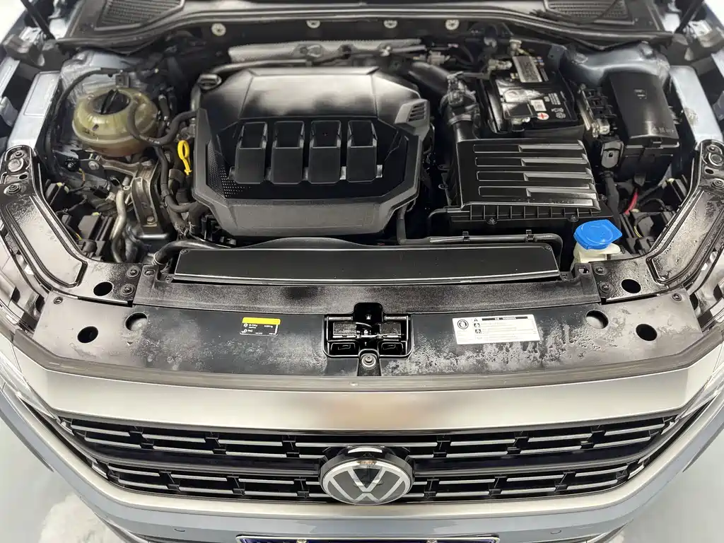 Volkswagen Volkswagen Passat 2022 330TSI Luxury Edition 2022 - thumbnail 7