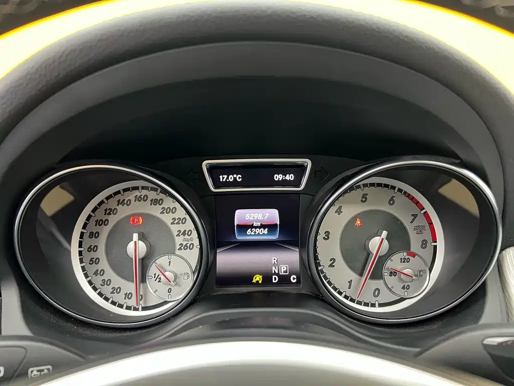 Mercedes-Benz Mercedes-Benz GLA 2016 GLA 220 4MATIC Luxury Edition 2016 - thumbnail 9