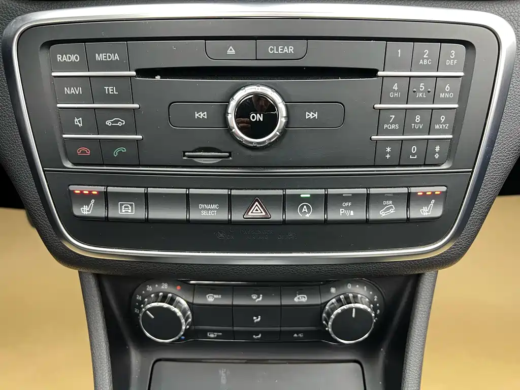 Mercedes-Benz Mercedes-Benz GLA 2016 GLA 220 4MATIC Luxury Edition 2016 - thumbnail 21