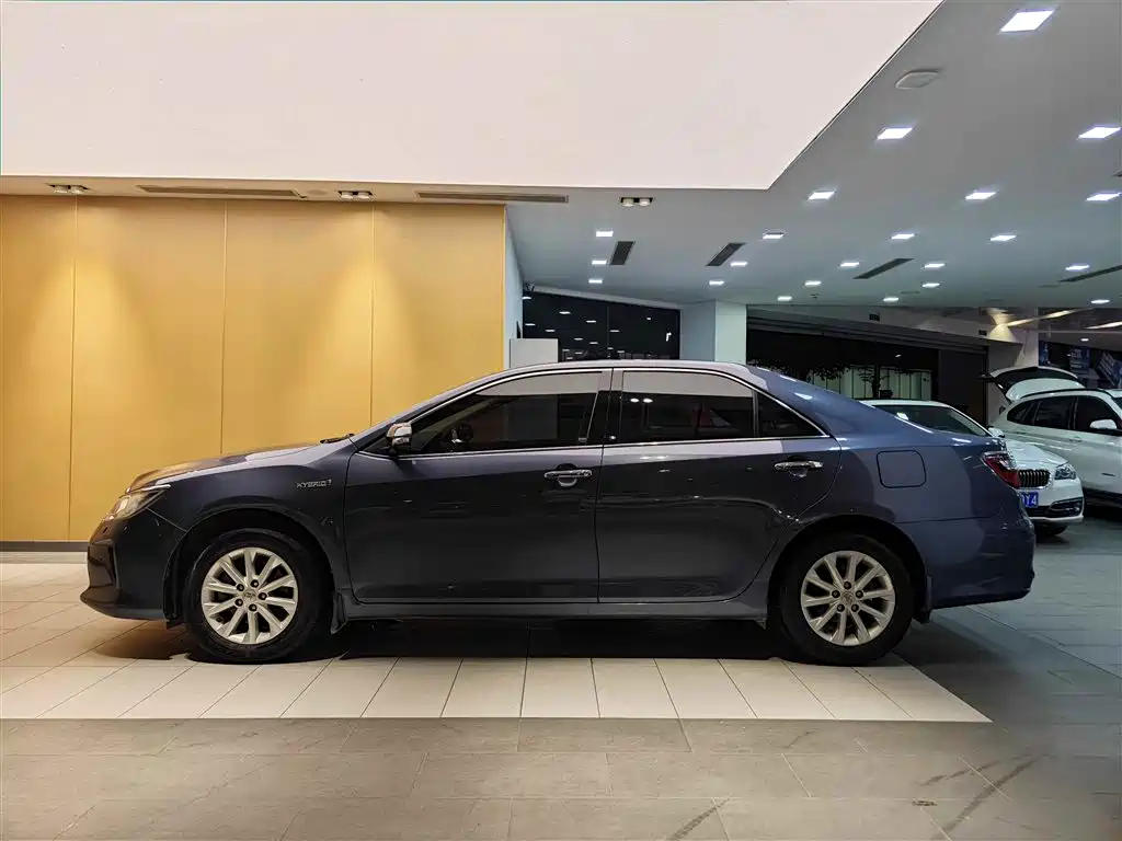 Toyota Toyota Camry 2015 Hybrid 2.5HG Luxury Navigation Edition 2016 - thumbnail 7