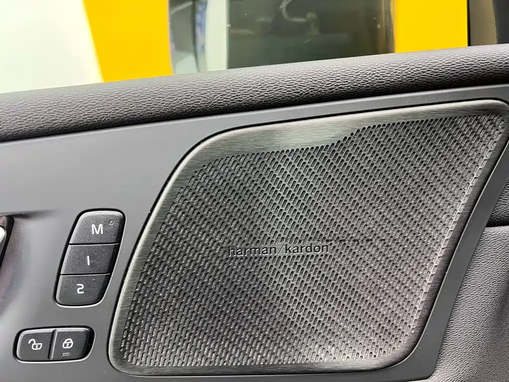 Volvo Volvo XC60 2019 T5 AWD Luxury Edition 2019 - thumbnail 6