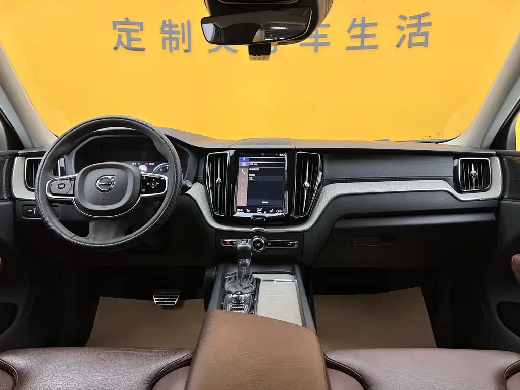 Volvo Volvo XC60 2019 T5 AWD Luxury Edition 2019 - thumbnail 14