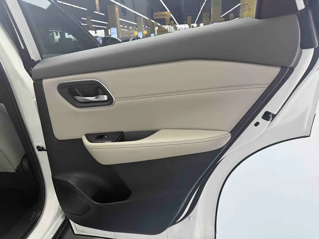 Nissan Nissan X-Trail 2021 VC-Turbo 300 CVT 2WD Luxury Edition 2021 - thumbnail 9