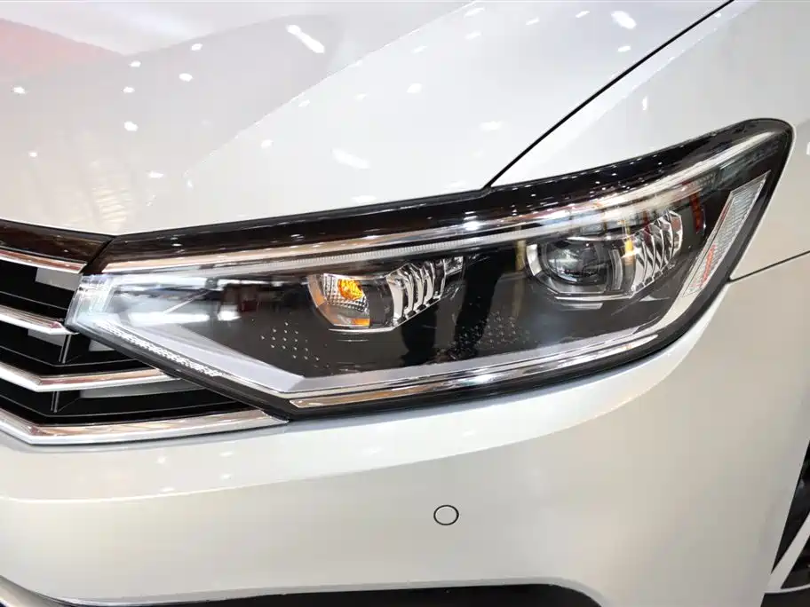 Volkswagen Magotan 2020 280TSI DSG Leading Edition 2020 - thumbnail 18