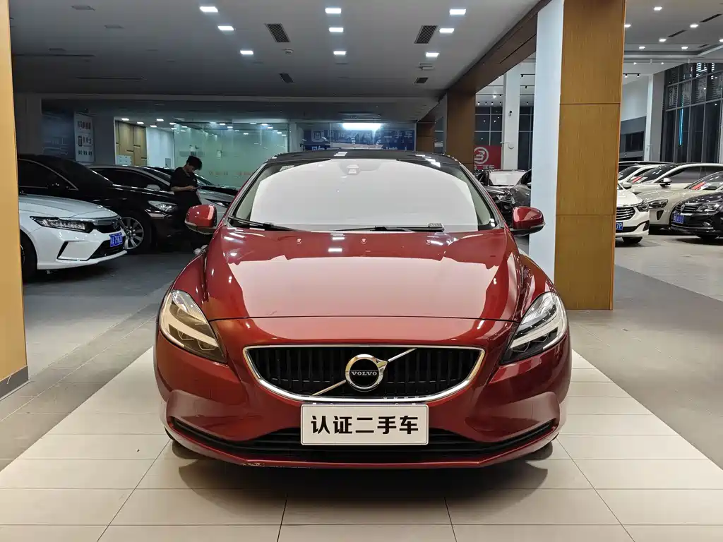 Volvo Volvo V40 2018 T3 Momentum 2018 - thumbnail 3
