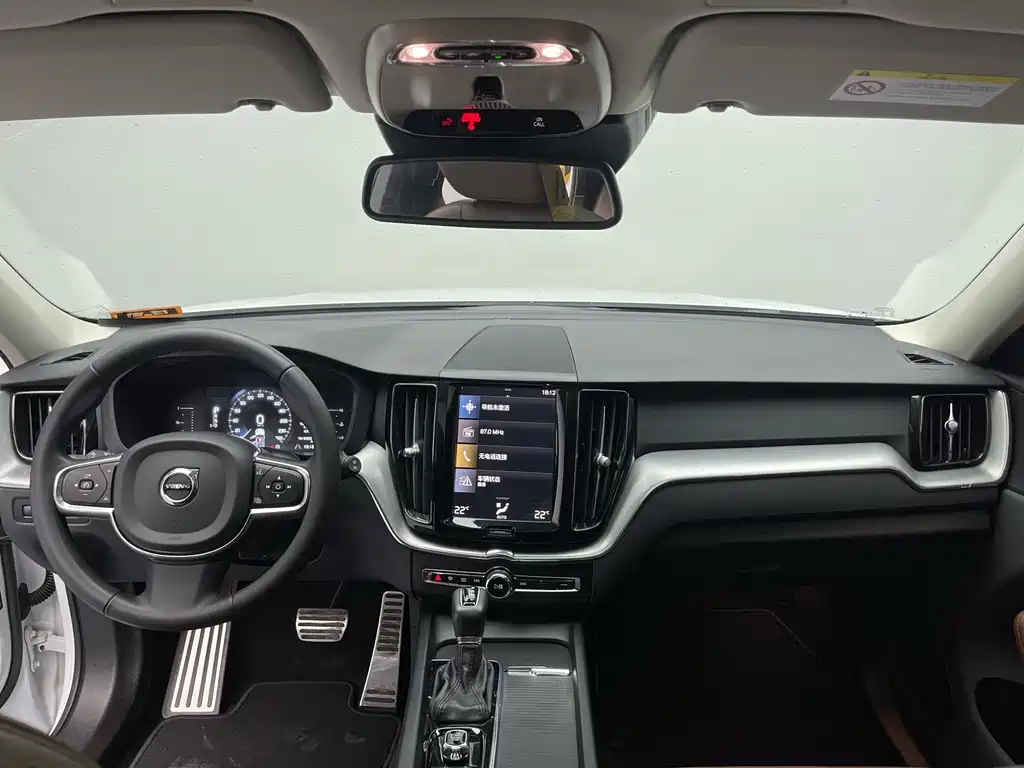 Volvo Volvo XC60 2020 T5 AWD Momentum Luxury Edition 2020 - thumbnail 10