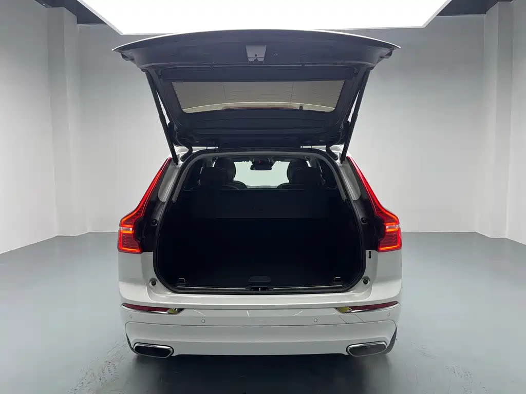 Volvo Volvo XC60 2020 T5 AWD Momentum Luxury Edition 2020 - thumbnail 15