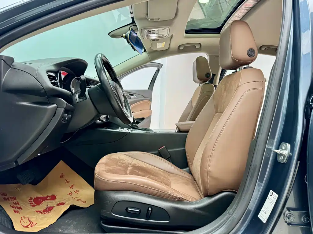 Buick Buick Regal 2019 20T Elite Model VI 2020 - thumbnail 6