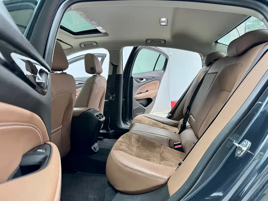 Buick Buick Regal 2019 20T Elite Model VI 2020 - thumbnail 9