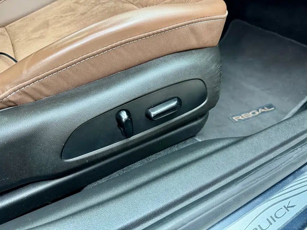 Buick Buick Regal 2019 20T Elite Model VI 2020 - thumbnail 16