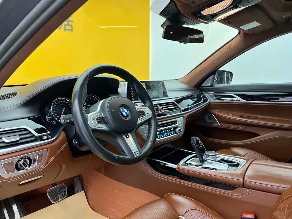 BMW BMW 7 Series 2018 730Li M Sport Package Premium Edition 2019 - thumbnail 4